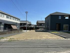 奈良県大和郡山市小泉町