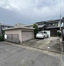 愛知県岡崎市上里１丁目