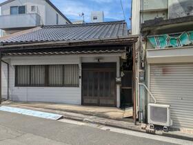 愛媛県宇和島市栄町港１丁目