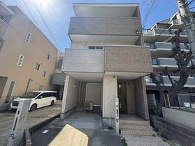 兵庫県神戸市東灘区魚崎南町３丁目