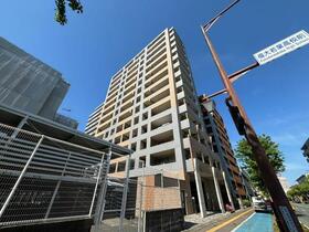 福岡県福岡市中央区荒戸３丁目