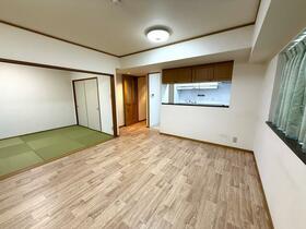 フローレンス三原城町