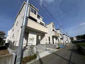 神奈川県川崎市高津区子母口