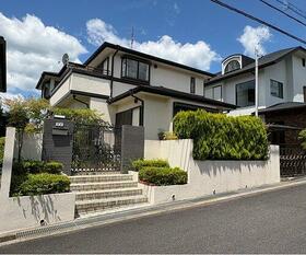 三重県名張市百合が丘西３番町