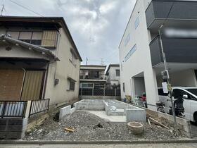 大阪府高槻市芝生町１丁目