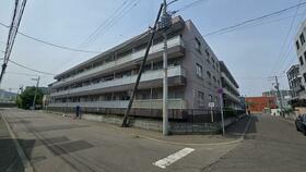 北海道札幌市豊平区中の島一条４丁目