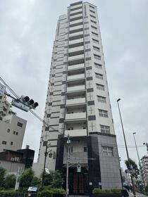 東京都港区三田５丁目