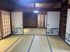 石川県能美市佐野町