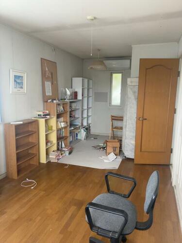 Image 6