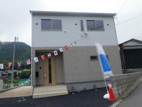 広島県広島市安佐北区亀山８丁目