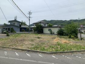 長野県東御市羽毛山