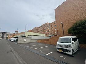 北海道札幌市豊平区平岸六条１３丁目