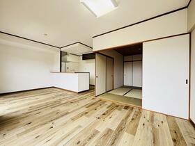 福岡県北九州市八幡西区御開１丁目