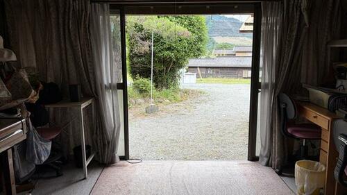 detached 山梨県大月市大月町真木