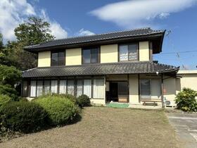 山梨県韮崎市神山町鍋山