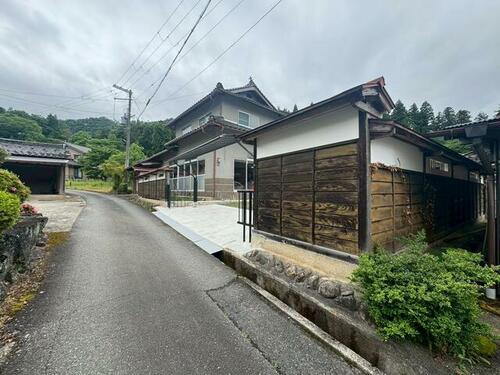 detached 兵庫県養父市大屋町大屋市場