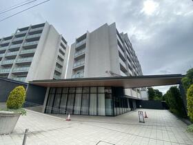 ローレルコートアトレ千里青山台フォレスト館