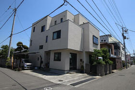 愛媛県松山市岩崎町1丁目