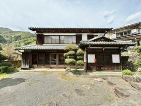 山梨県大月市笹子町吉久保