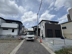 埼玉県三郷市早稲田８丁目