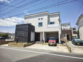 埼玉県鴻巣市大間３丁目
