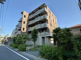 東京都世田谷区玉川４丁目