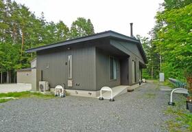 山梨県南都留郡富士河口湖町小立