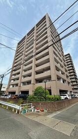 サンリヤン大野城駅前?番館