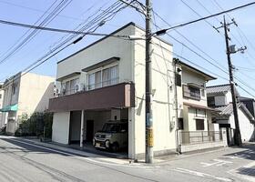 岡山県岡山市北区西崎１丁目