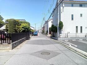 埼玉県越谷市東大沢４丁目
