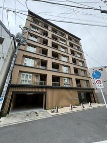 京都府京都市上京区今出川通室町西入堀出シ町