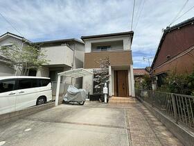 愛知県春日井市南花長町