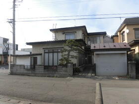 青森県弘前市大字南城西２丁目