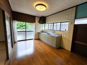 福岡県北九州市小倉南区朽網西１丁目