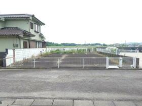 三重県名張市美旗町中１番