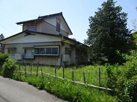 山形県酒田市新堀字豊森