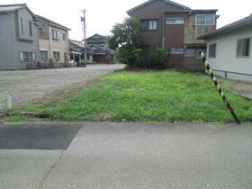 石川県小松市向本折町