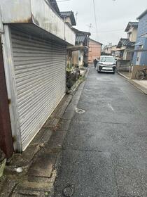 福岡県北九州市小倉北区下富野4丁目