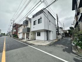東京都江戸川区鹿骨１丁目