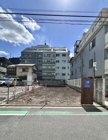 東京都目黒区下目黒２丁目