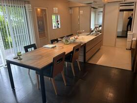 愛知県名古屋市名東区極楽１丁目