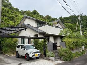 愛媛県松山市湯の山１丁目