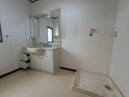Image 28