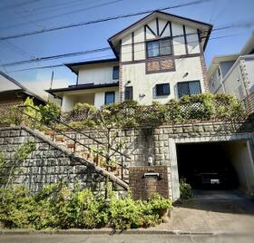 埼玉県所沢市松が丘２丁目