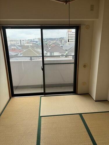 青梅市野上町３丁目 中古マンション 写真2