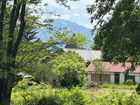 山梨県北杜市長坂町小荒間