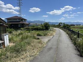 山梨県笛吹市石和町松本