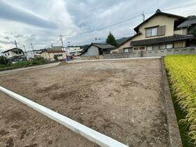 山梨県韮崎市藤井町駒井