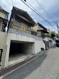 大阪府枚方市東中振１丁目