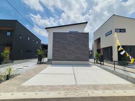 福岡県飯塚市若菜